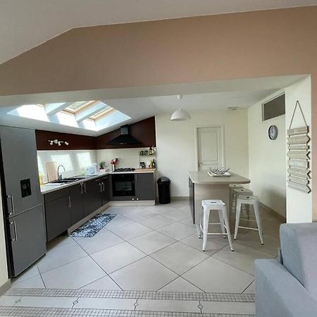 Superbe appartement avec 2 Chambres - 9 Personnes - Parking Privé Tournon-sur-Rhone Esterno foto