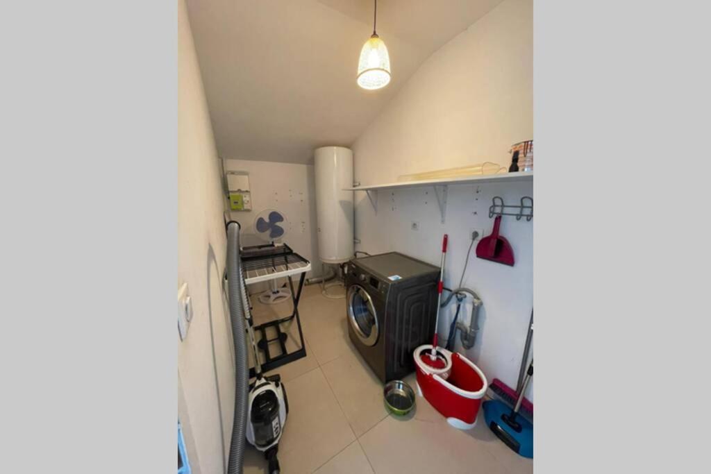 Superbe appartement avec 2 Chambres - 9 Personnes - Parking Privé Tournon-sur-Rhone Esterno foto